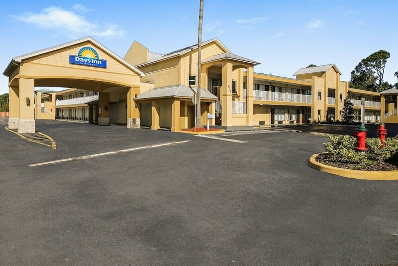 Гостиница Days Inn by Wyndham Daytona Beach Speedway в Дайтона Бич
