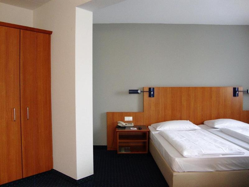 Фото Plaza Hotel Hanau