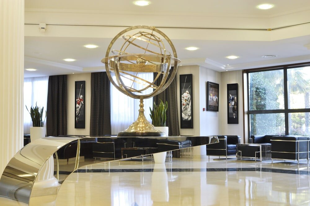 Фото Westotel Nantes Atlantique