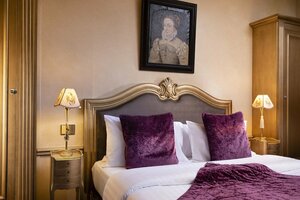 Hotel Residence Henri IV (Normandie, Departеment Manche, Arrondissement de Saint-Lô, Torigny-les-Villes, Rue des Bernardins), hotel