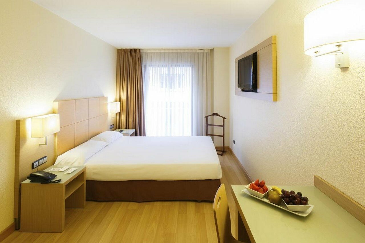 Фото Hotel Condes de Haro