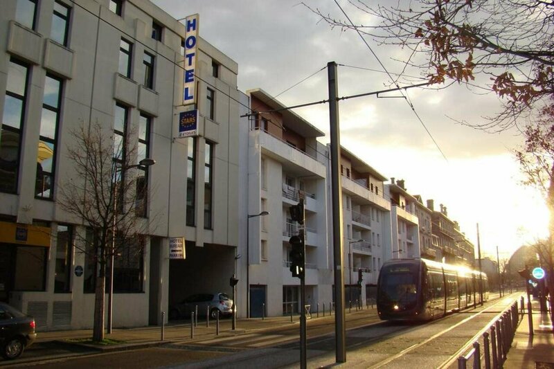 Гостиница Hôtel Life Bordeaux Gare - Bg в Бордо
