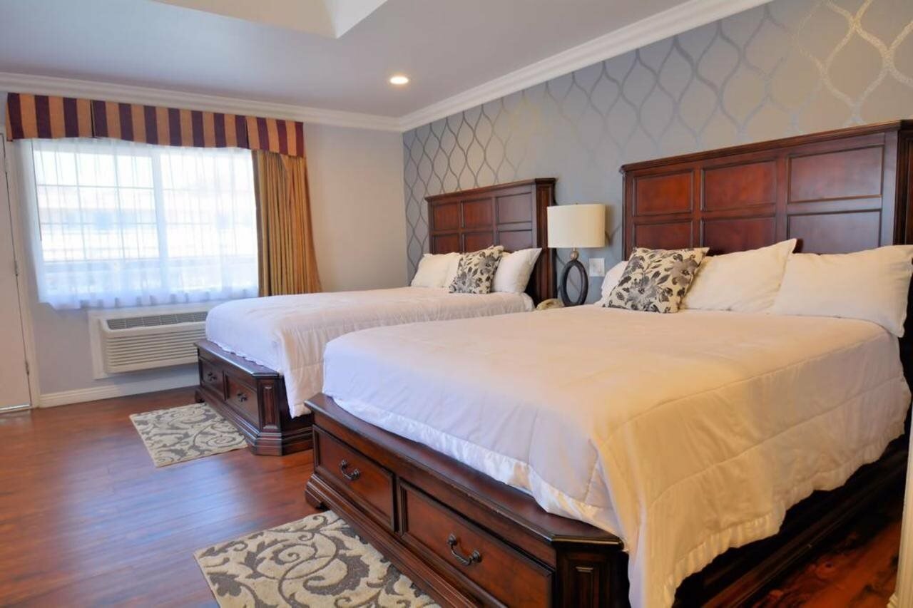 Фото Crystal Lodge Motel