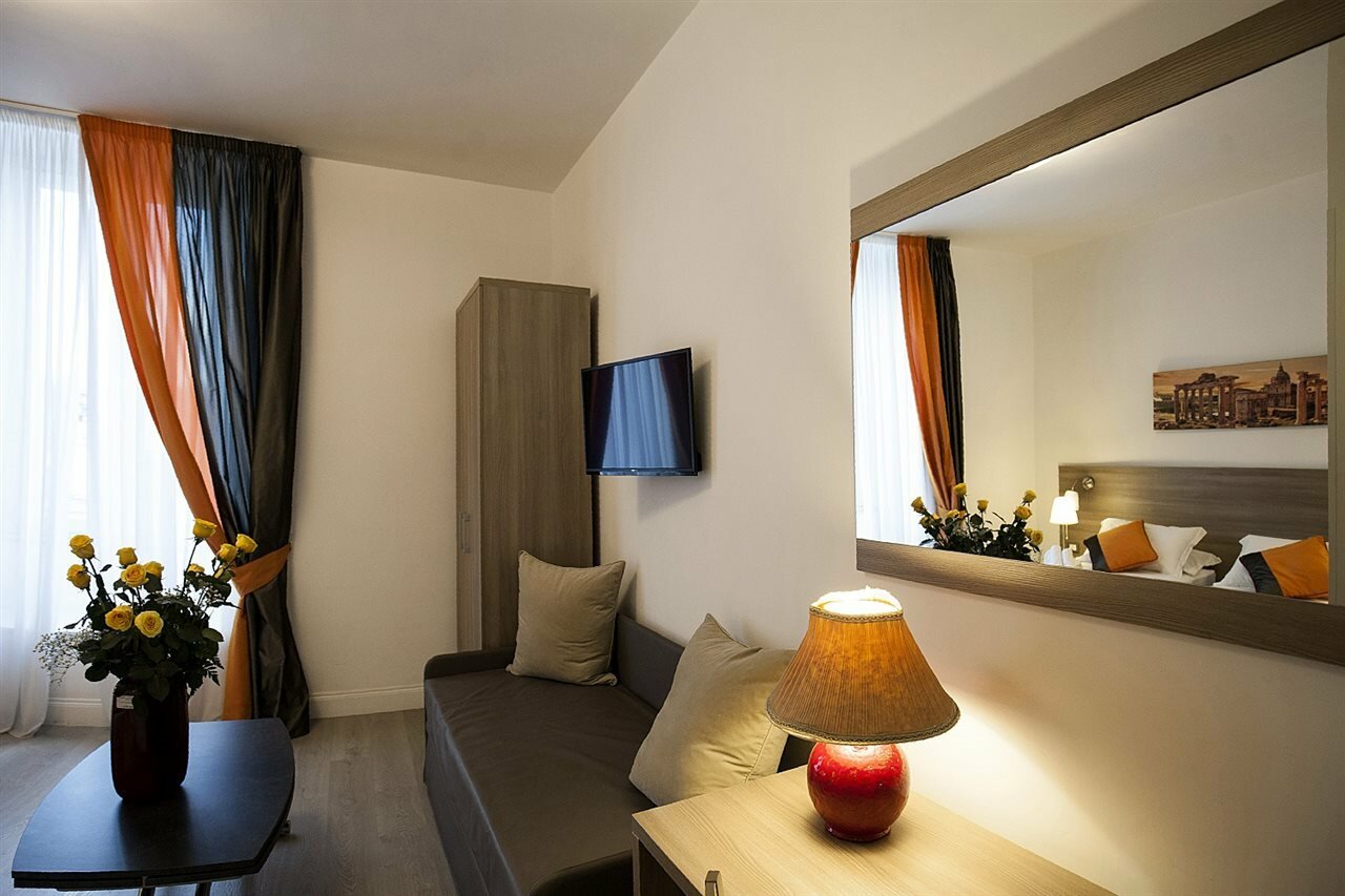 Фото Roman Holidays cuore dell'Impero