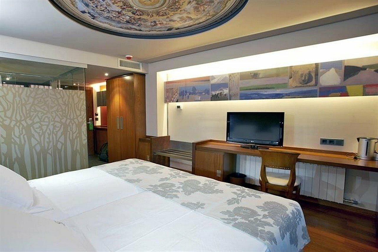 Фото Hotel Sancho Abarca