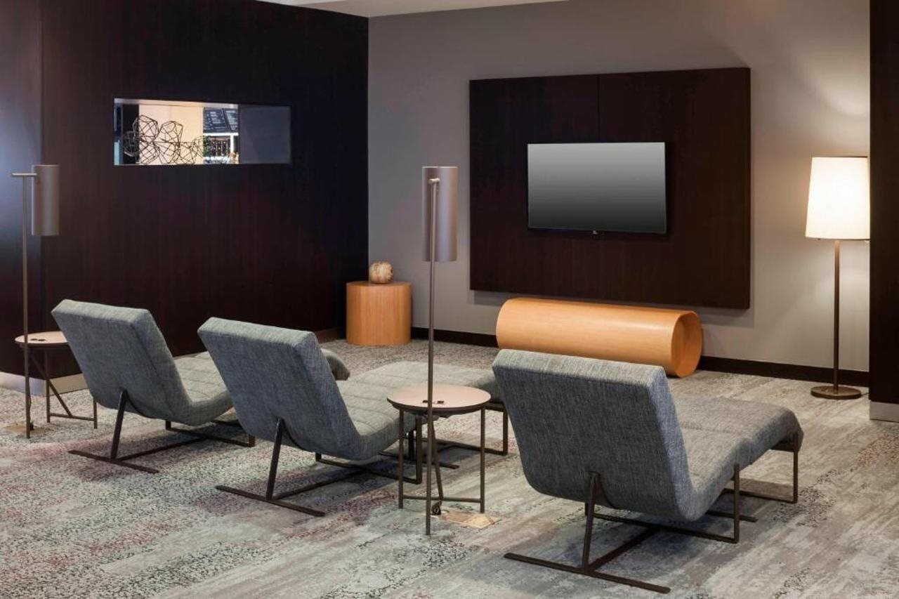 Фото Courtyard Phoenix Chandler/Fashion Center