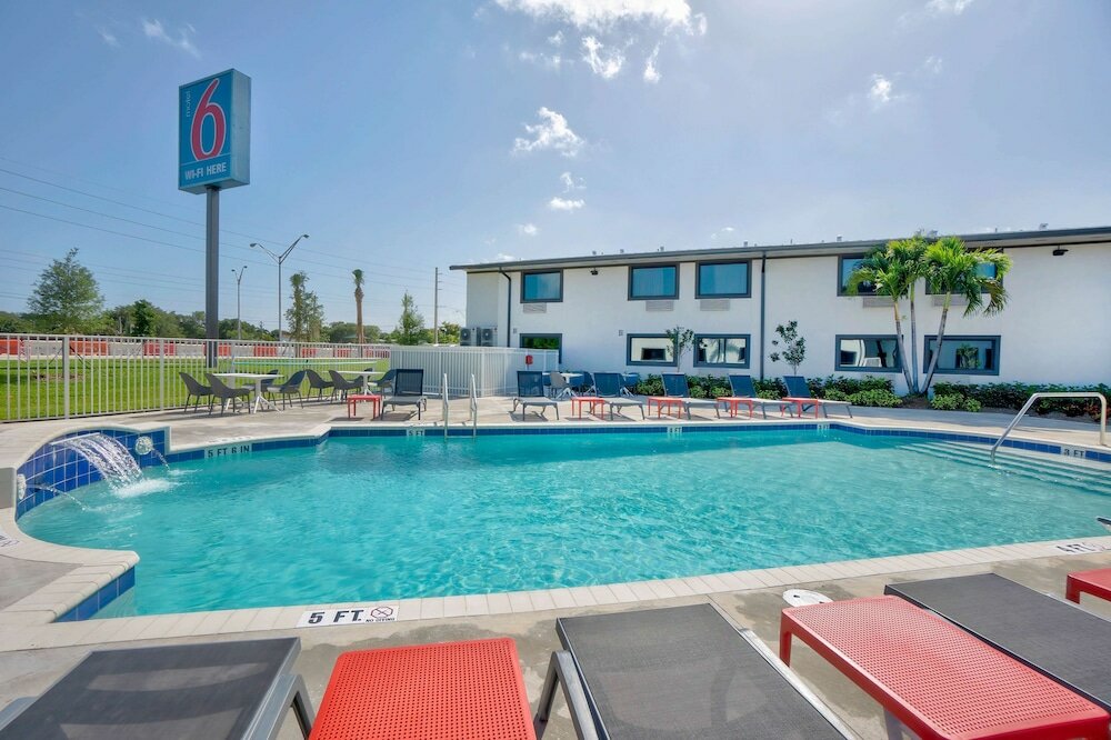 Фото Motel 6 Fort Lauderdale, Fl