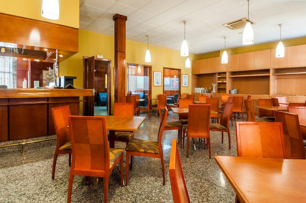 Фото Hotel Villa de Pinto