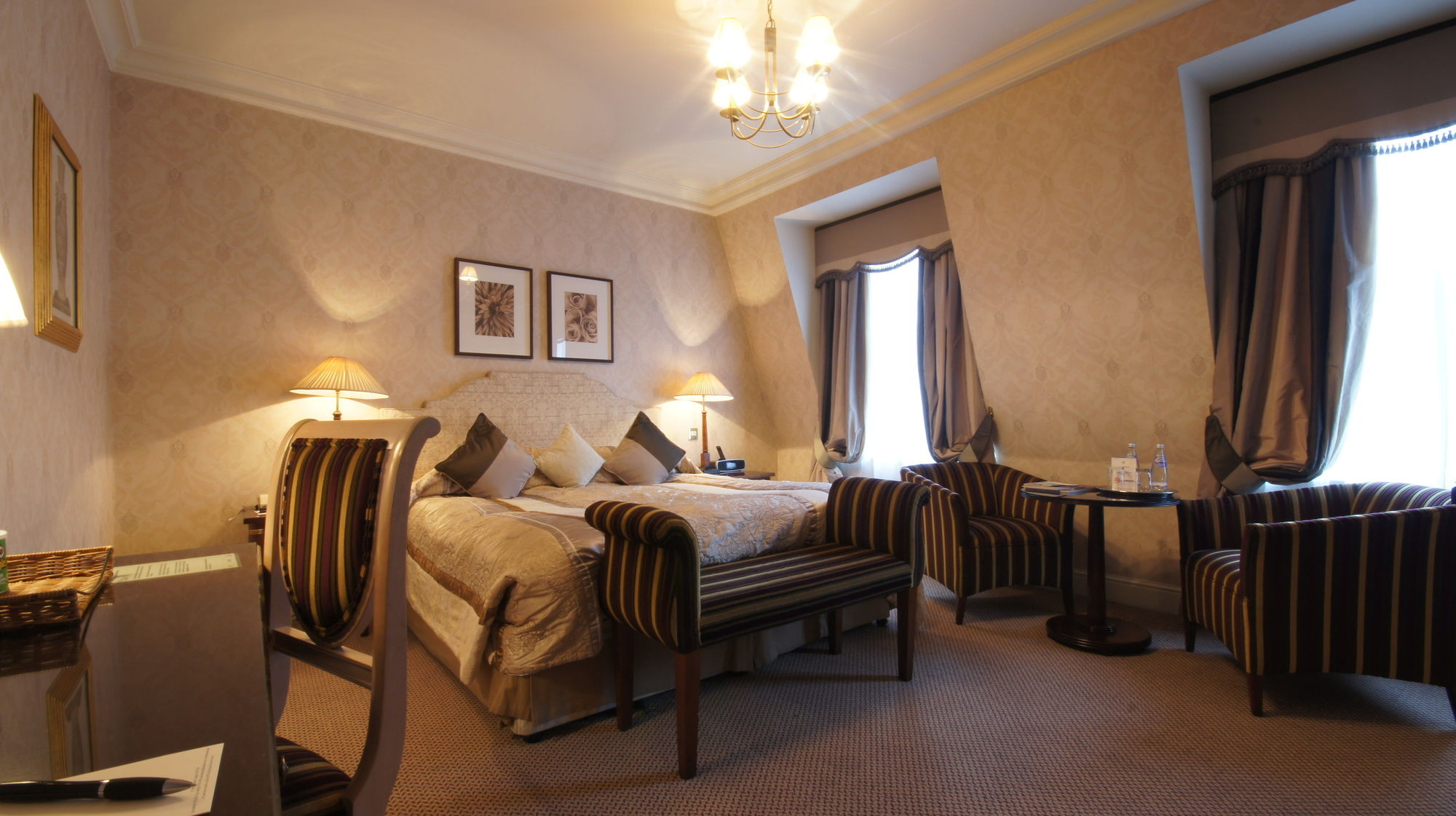 Фото The Leonard Hotel