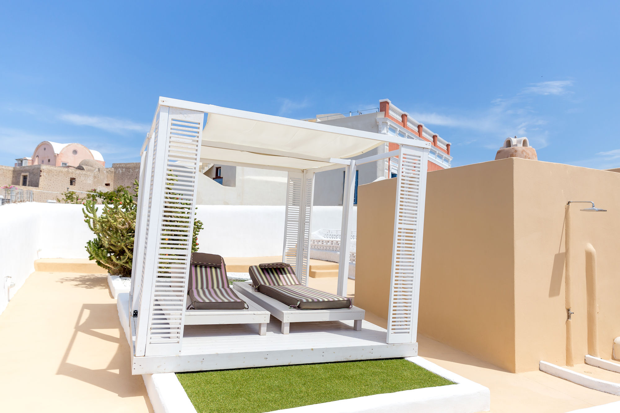 Фото Poseidon Mansion