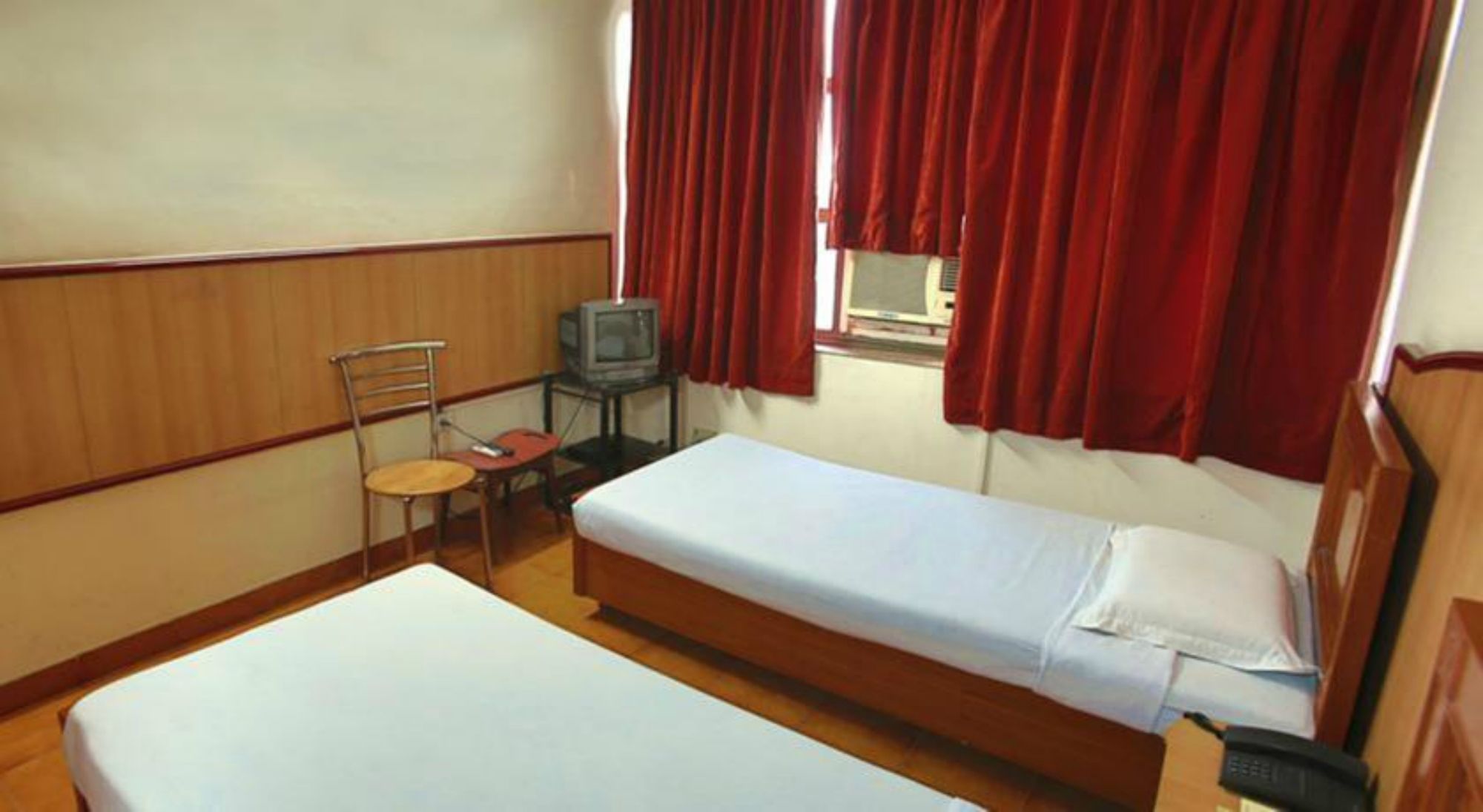 Фото Ymca Tourist Hostel