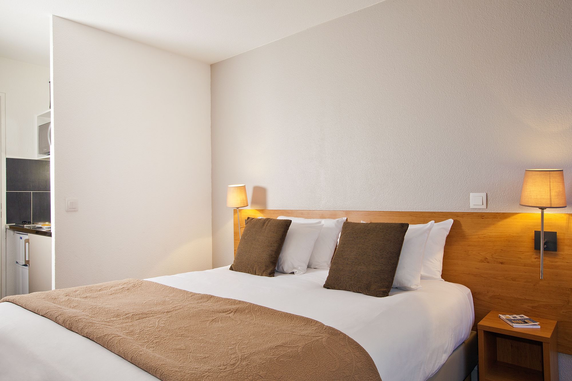 Фото Séjours & Affaires Charles de Gaulle