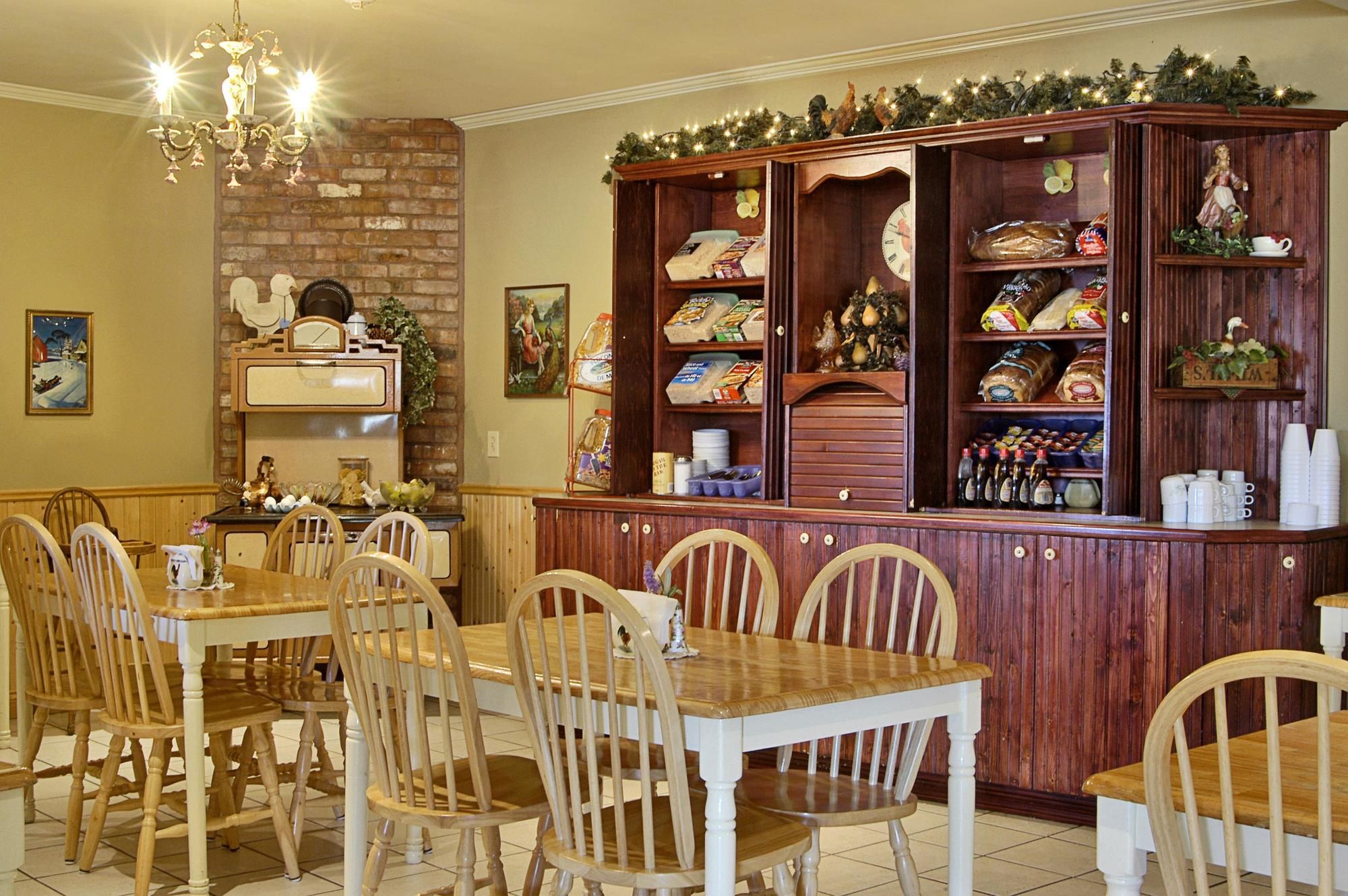 Фото Days Inn by Wyndham Edmundston