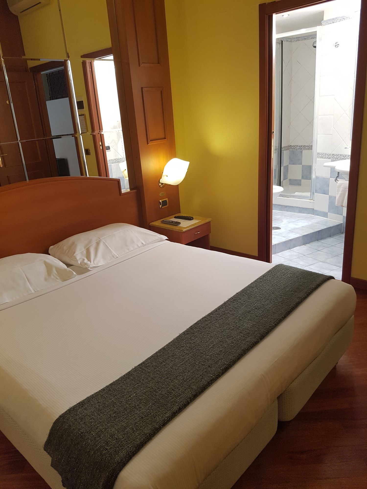 Фото 69 Manin Street Deluxe