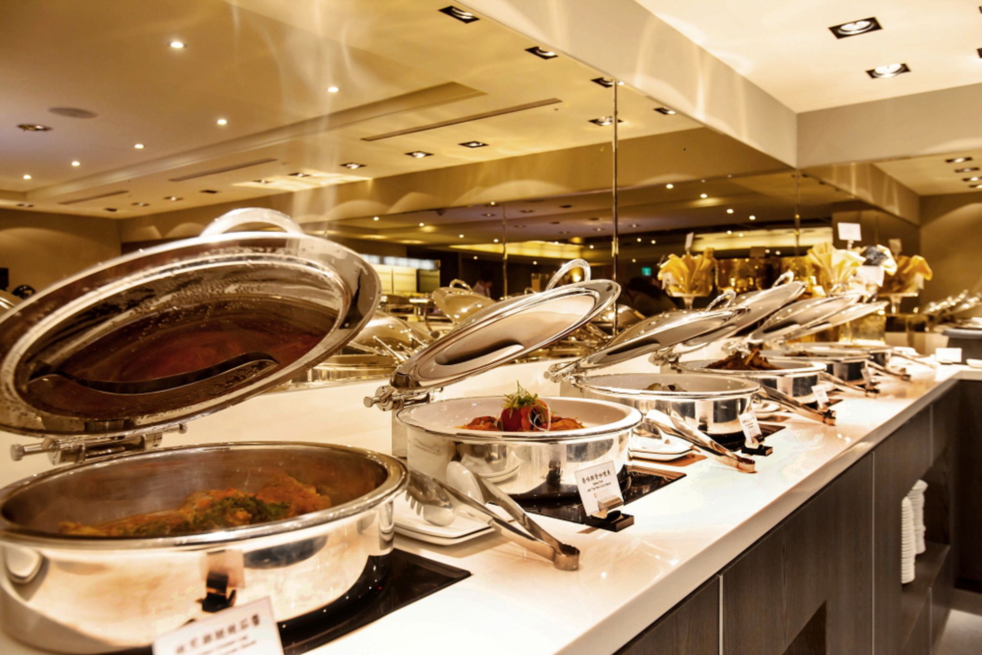 Фото Taichung Harbor Hotel