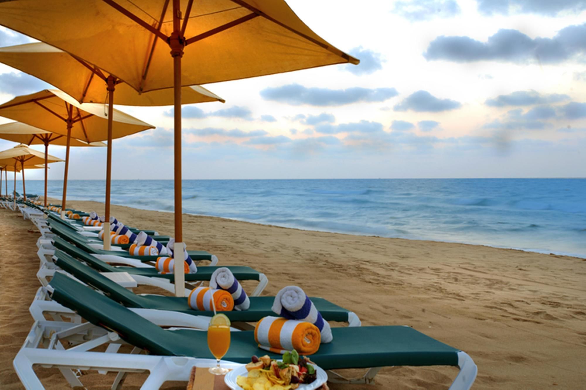 Фото Hilton Alexandria Corniche