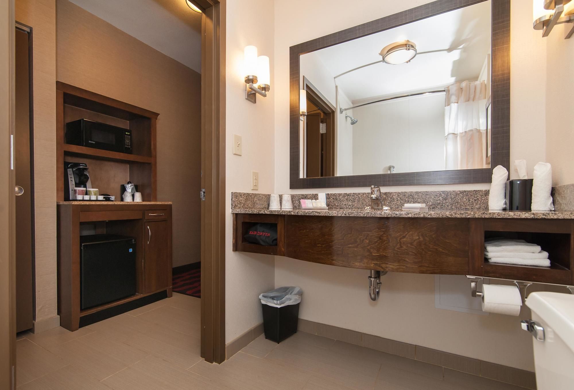 Фото Hilton Garden Inn Preston Casino Area