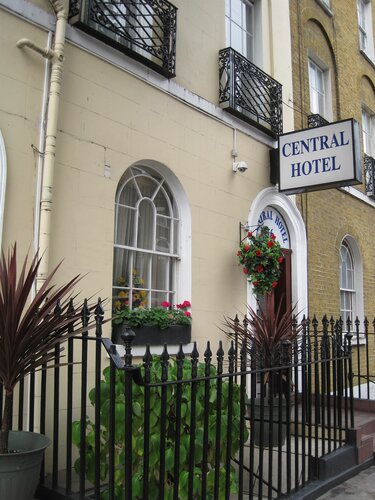Central Hotel