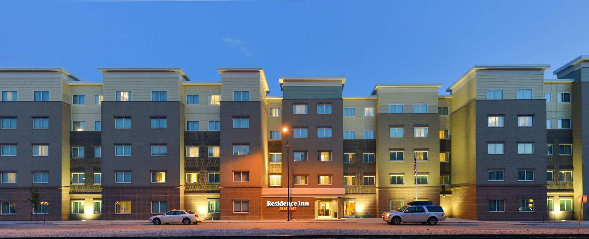 Фото Residence Inn Des Moines Downtown