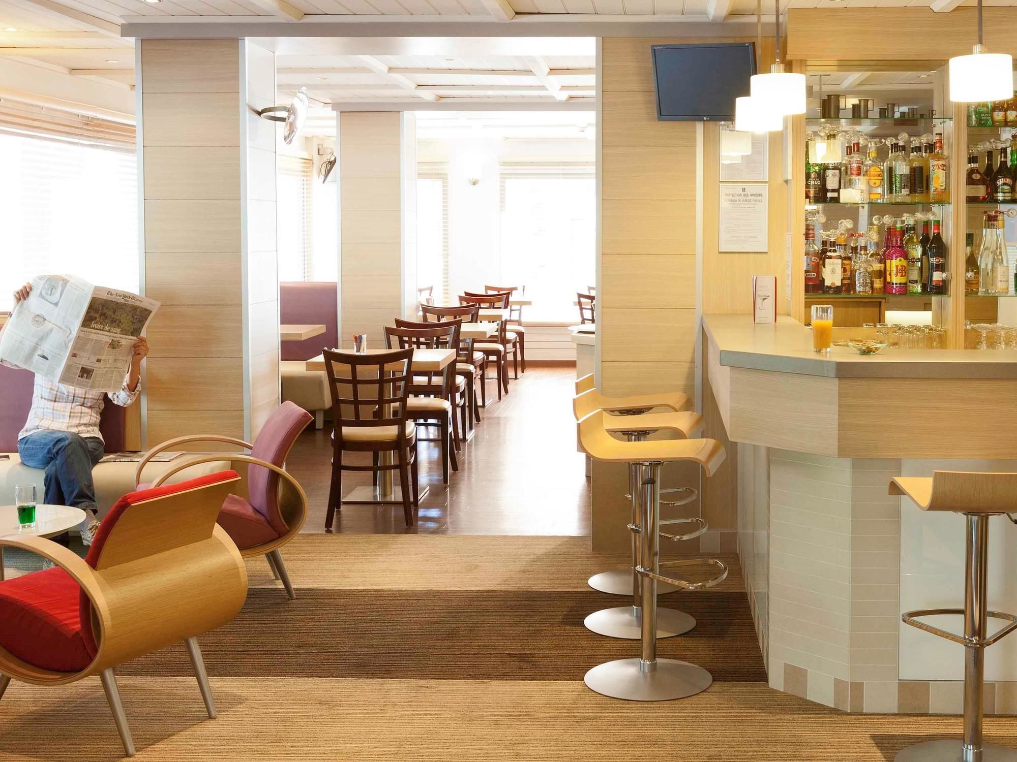 Фото Ibis Styles Annecy Centre Gare