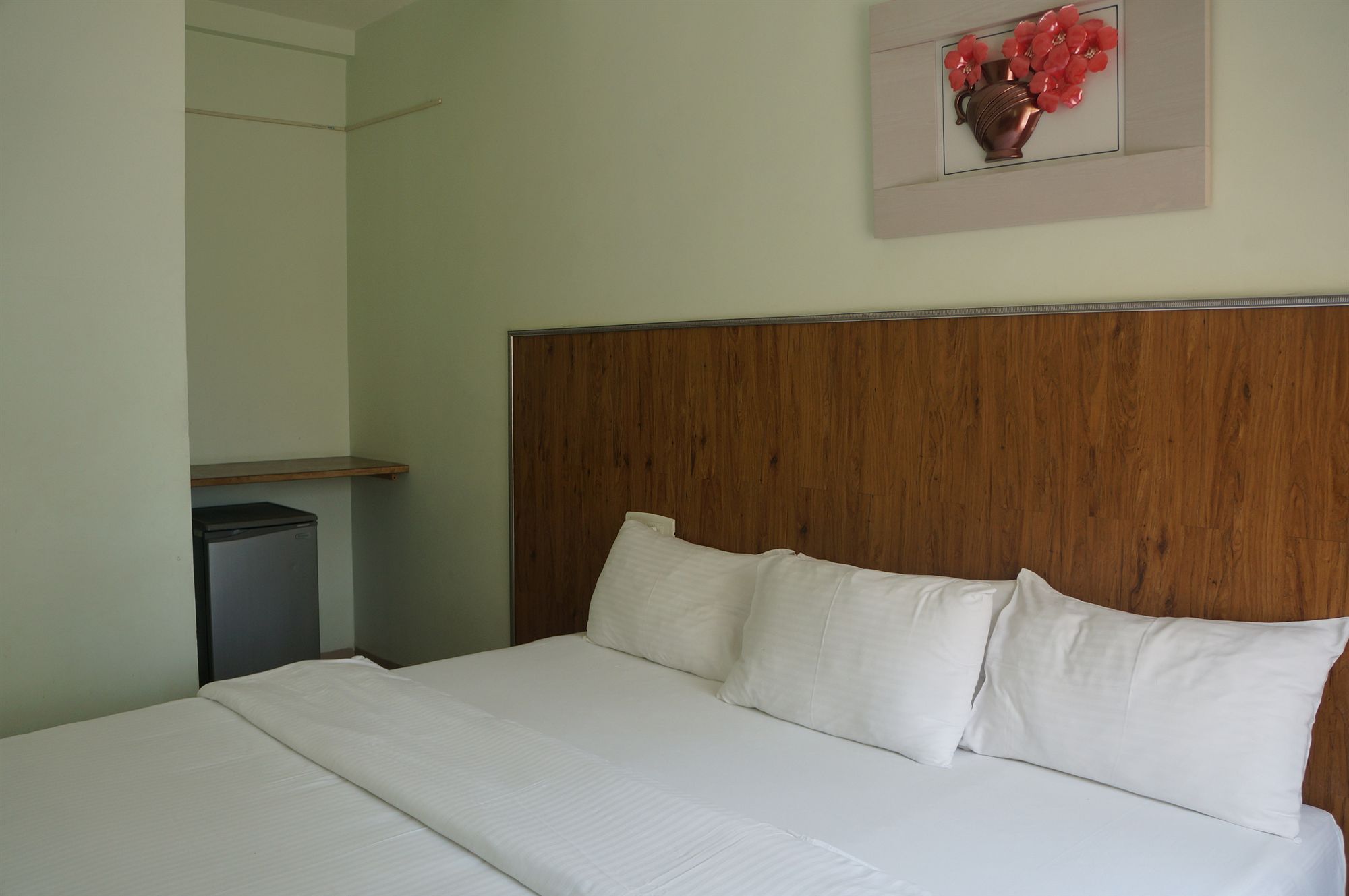 Фото Lotels Hotel