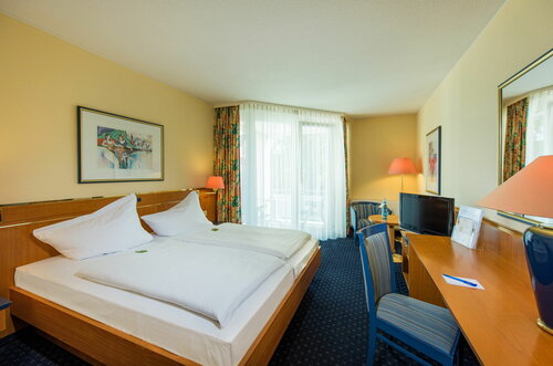 Внешний вид отеля Göbel's Hotel Quellenhof в Бад-Вильдунгене, фото 4