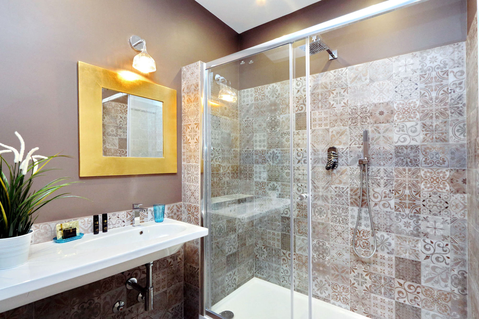 Фото Monti Apartments - My Extra Home