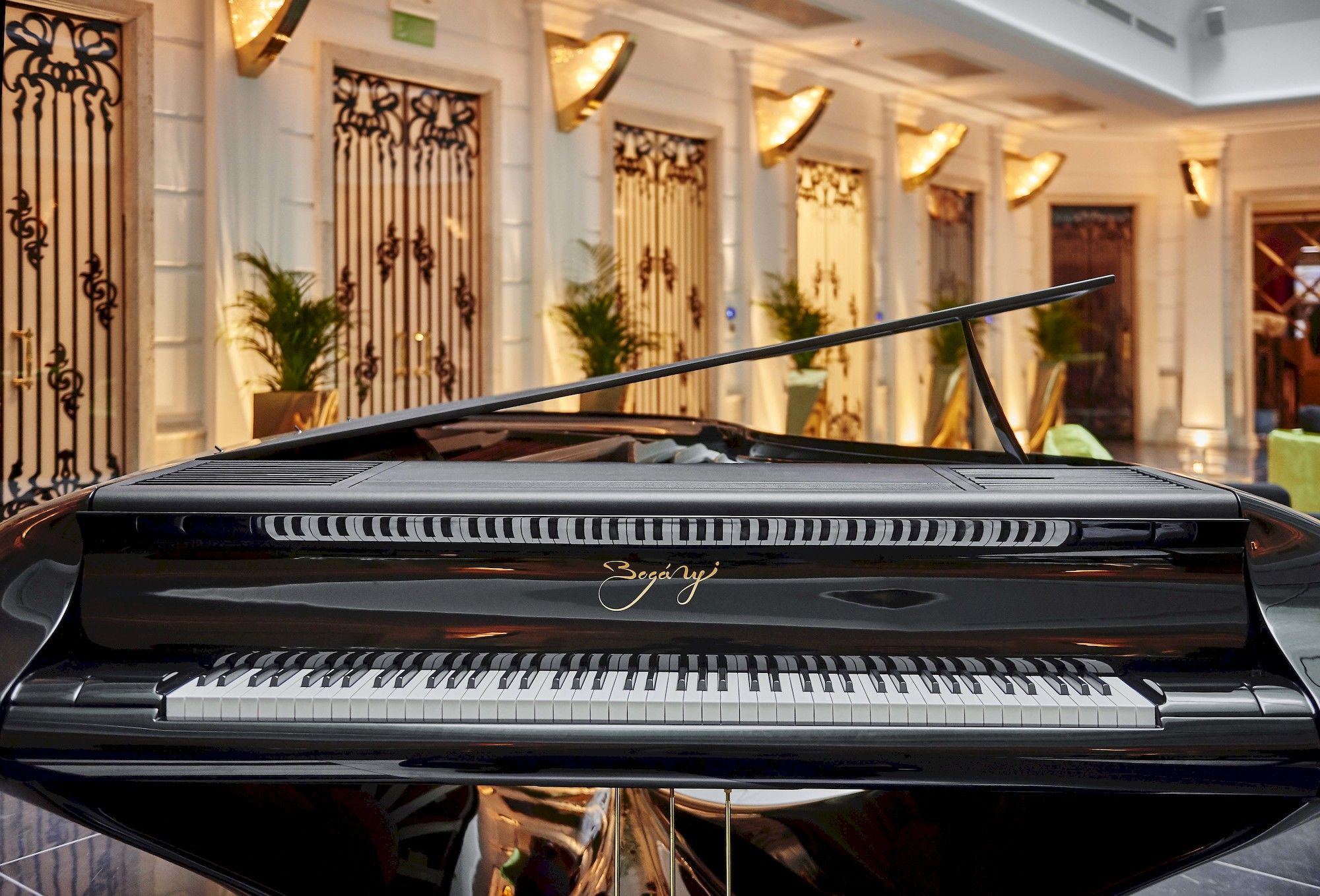 Фото Aria Hotel Budapest by Library Hotel Collection