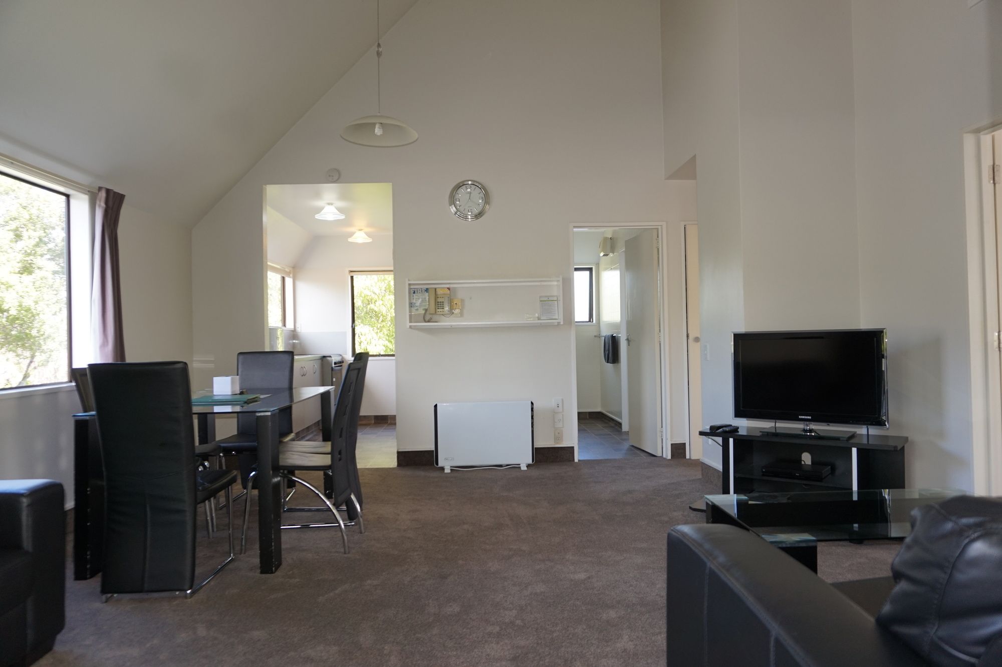 Фото Ashleigh Court Motel