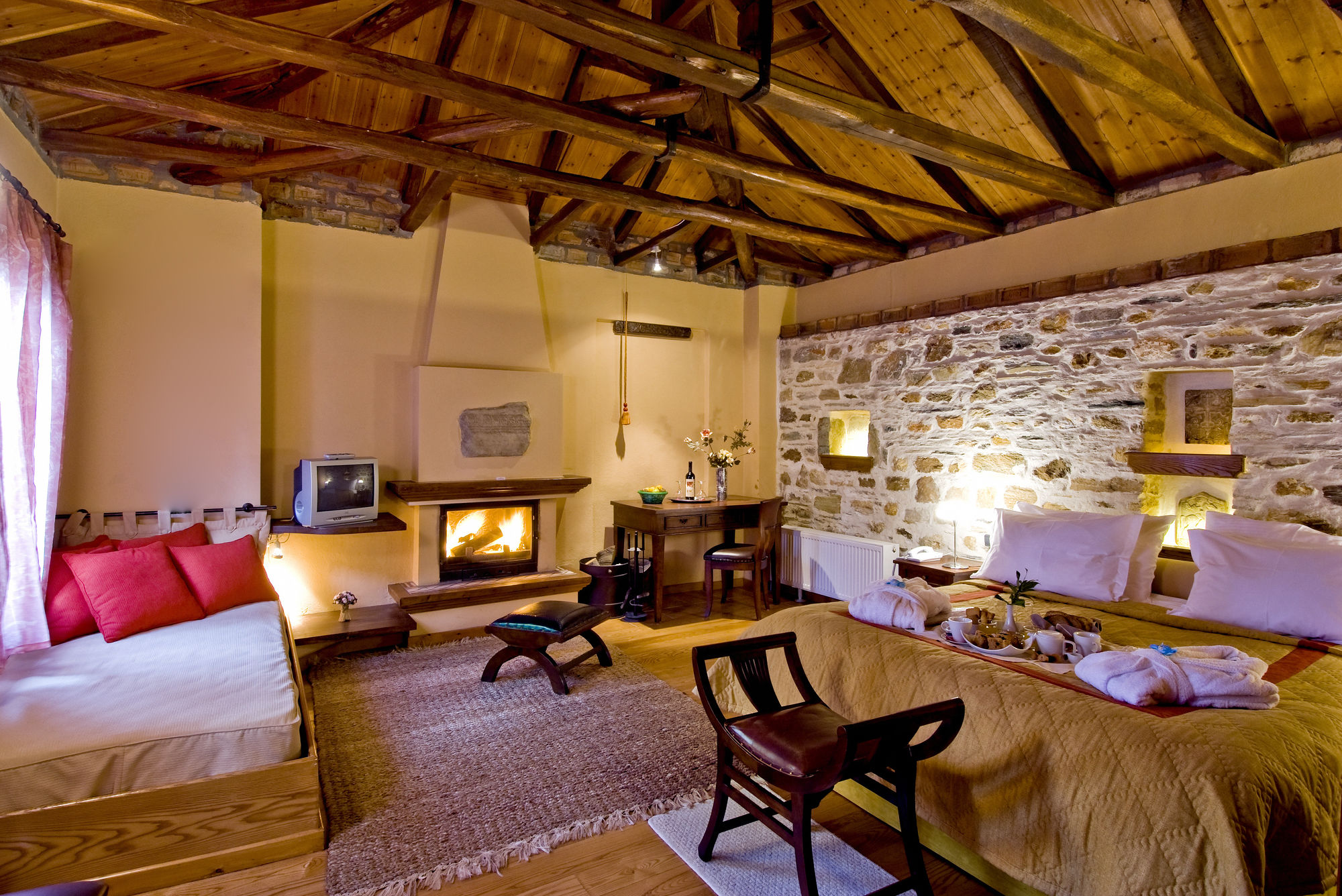 Фото Anovolios Boutique Hotel