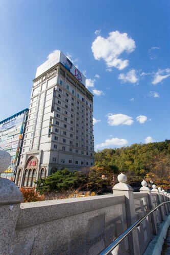 Внешний вид отеля TheMarevo в Сувоне, фото 1