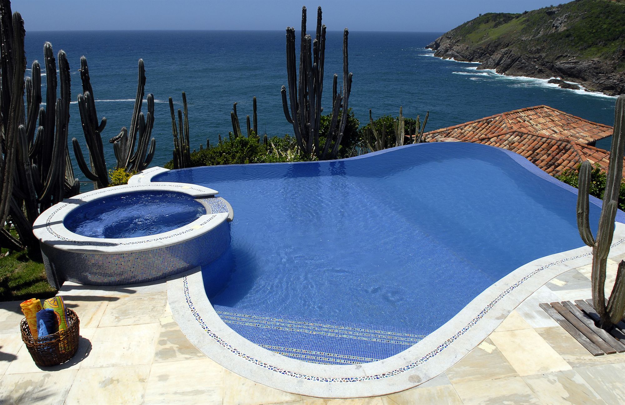 Фото Cliffside Luxury Inn