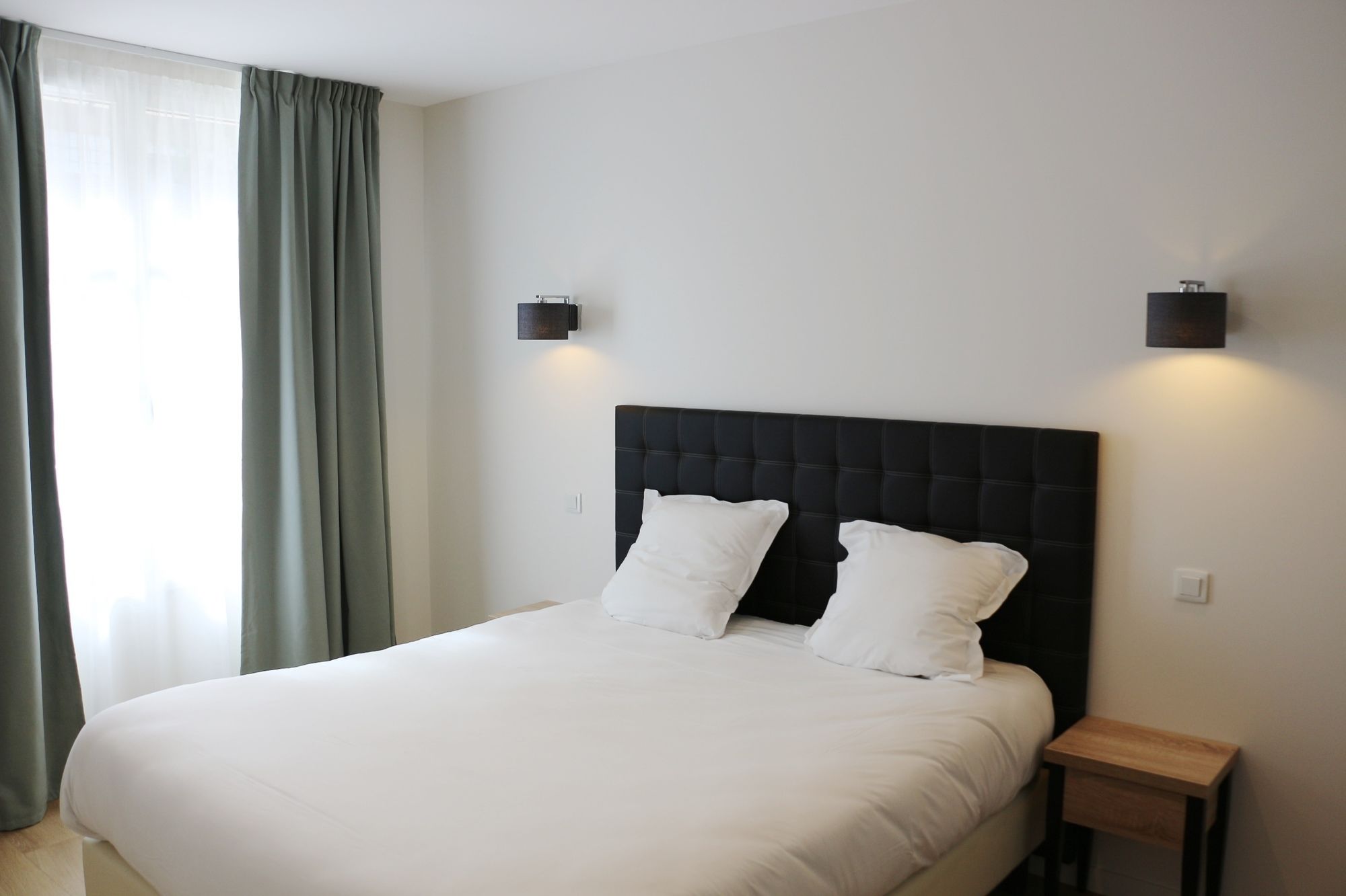 Фото La Maison Deugene Apparthotel Centre Historique