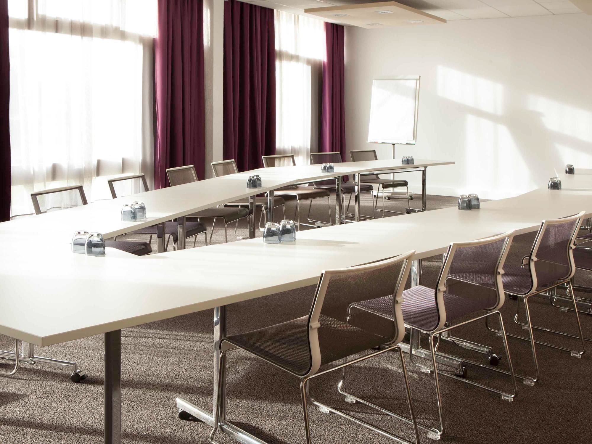 Фото Novotel Bayeux