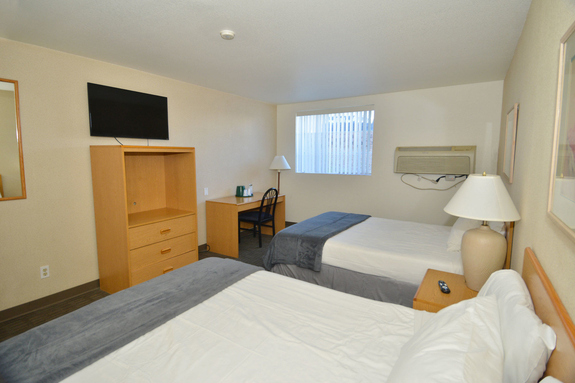 Фото Sunrise Inn Hotel