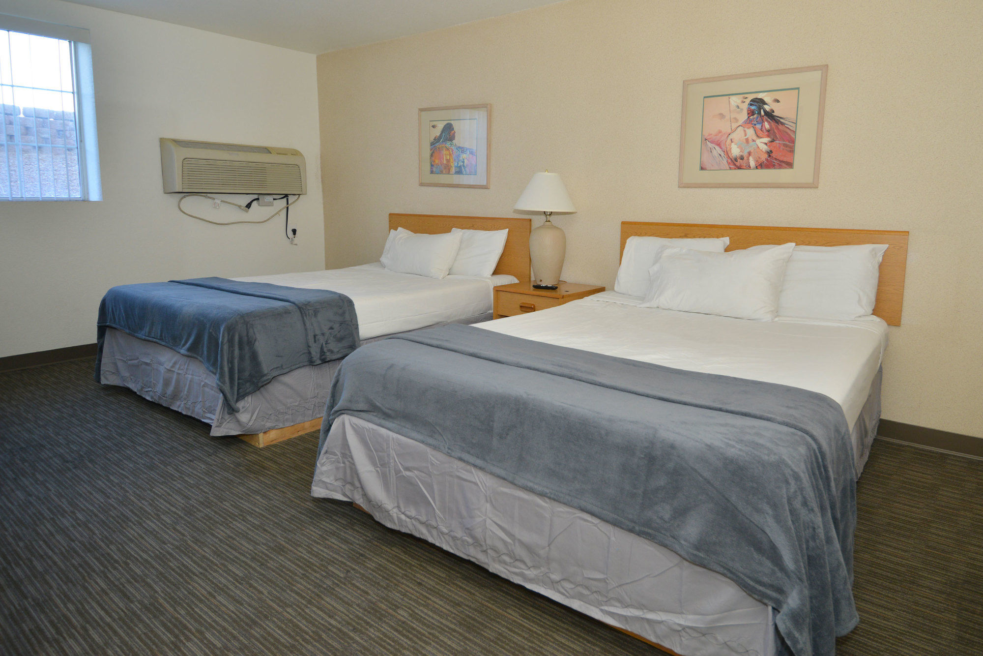 Фото Sunrise Inn Hotel