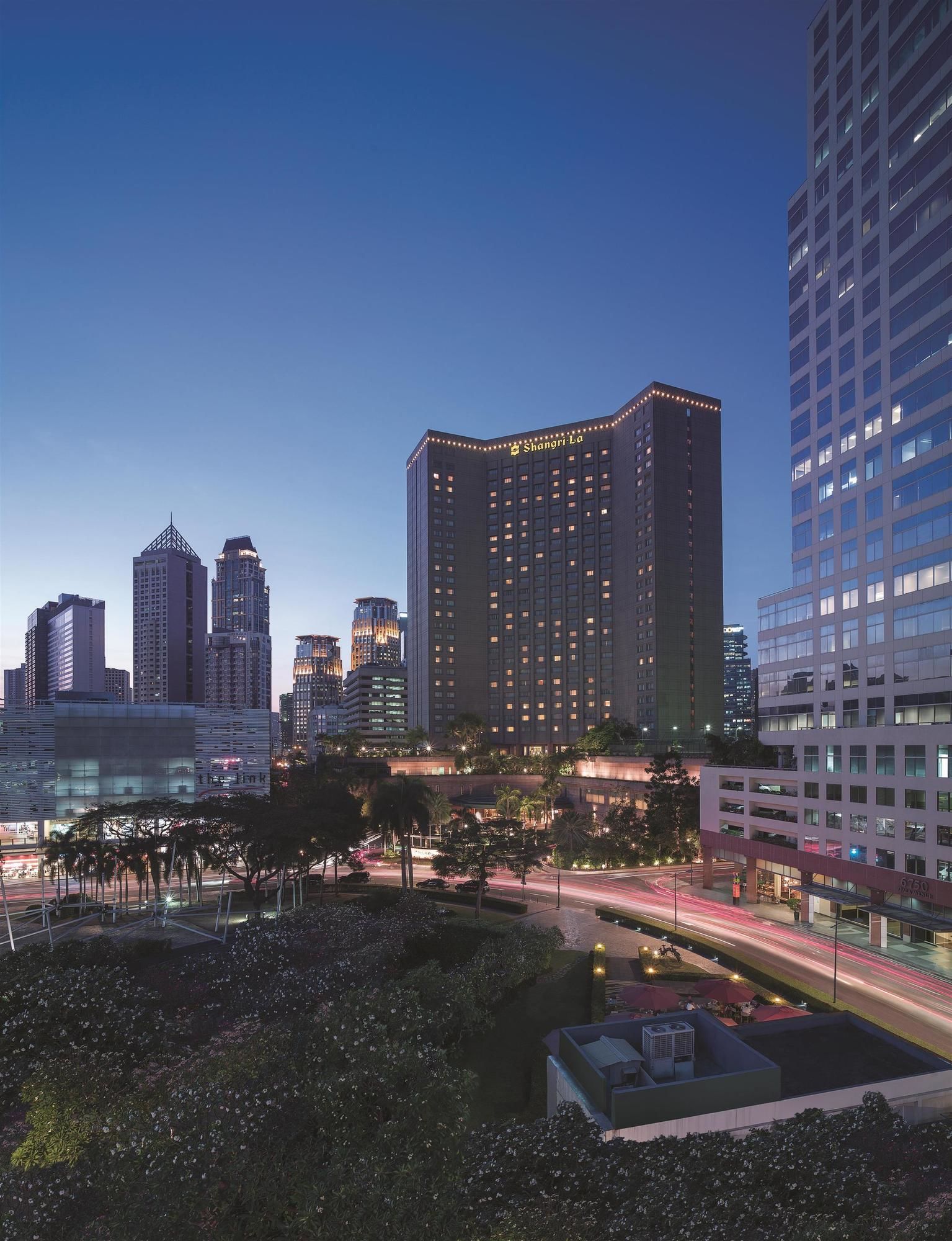 Фото Makati Shangri-La Manila