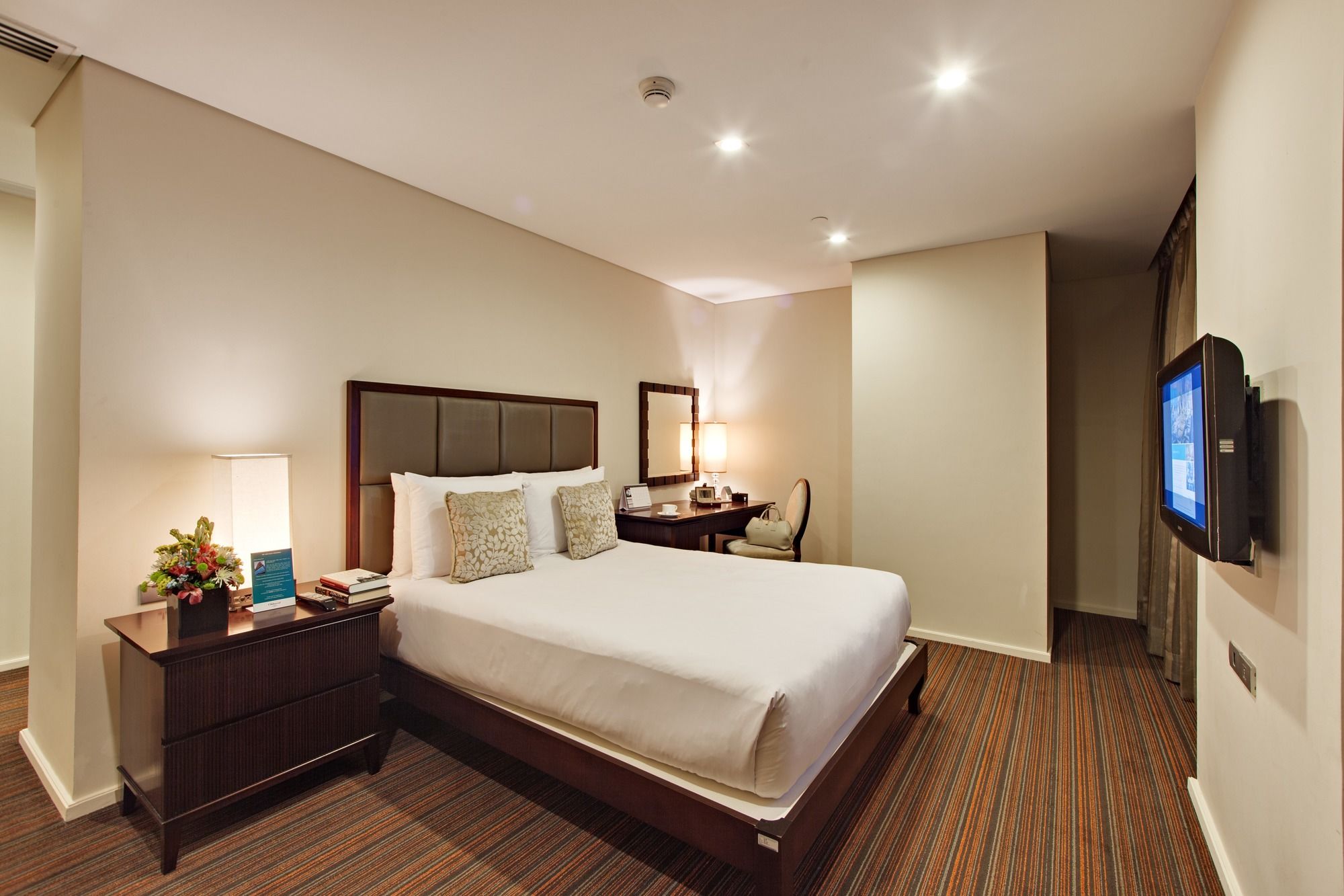 Фото Joy Nostalg Hotel & Suites Manila Managed by AccorHotels