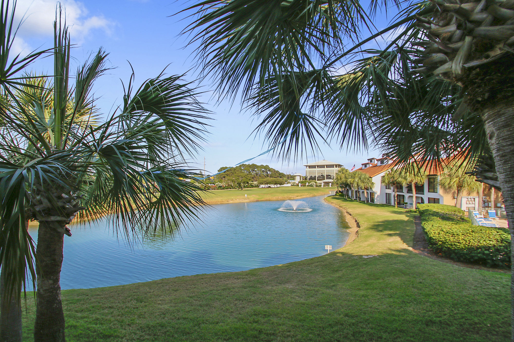 Фото Edgewater Beach and Golf Resort by Resort Collection