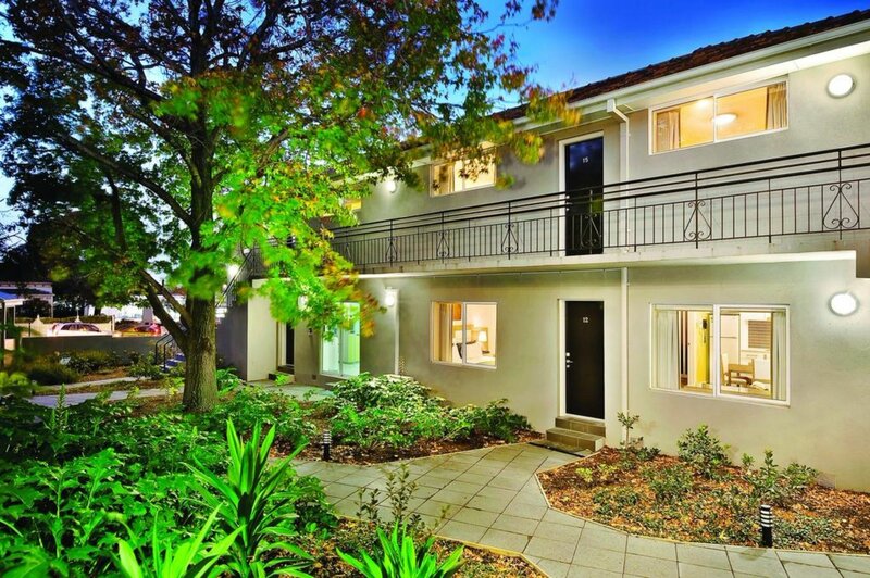 Гостиница Brighton Serviced Apartments в Мельбурне