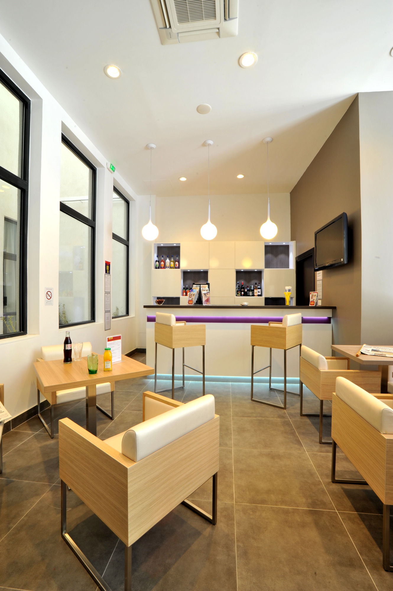 Фото Ibis Styles Marseille Gare Saint-Charles