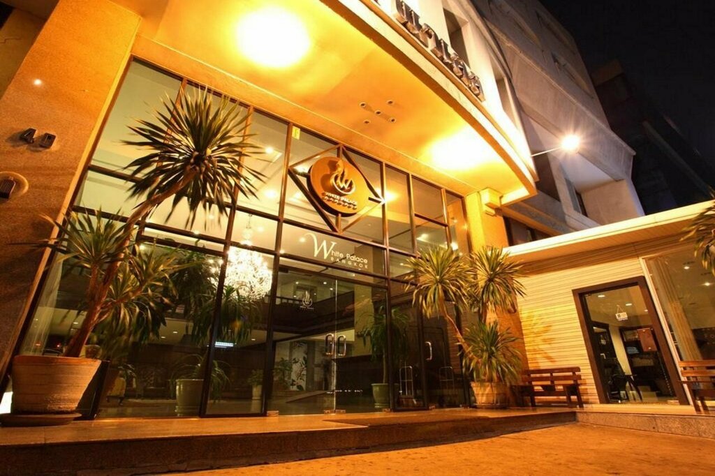 Hotel White Palace Bangkok, Bangkok, photo