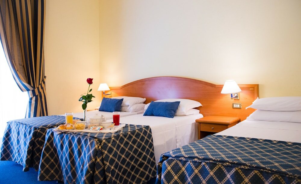 Фото Hotel Amadeus