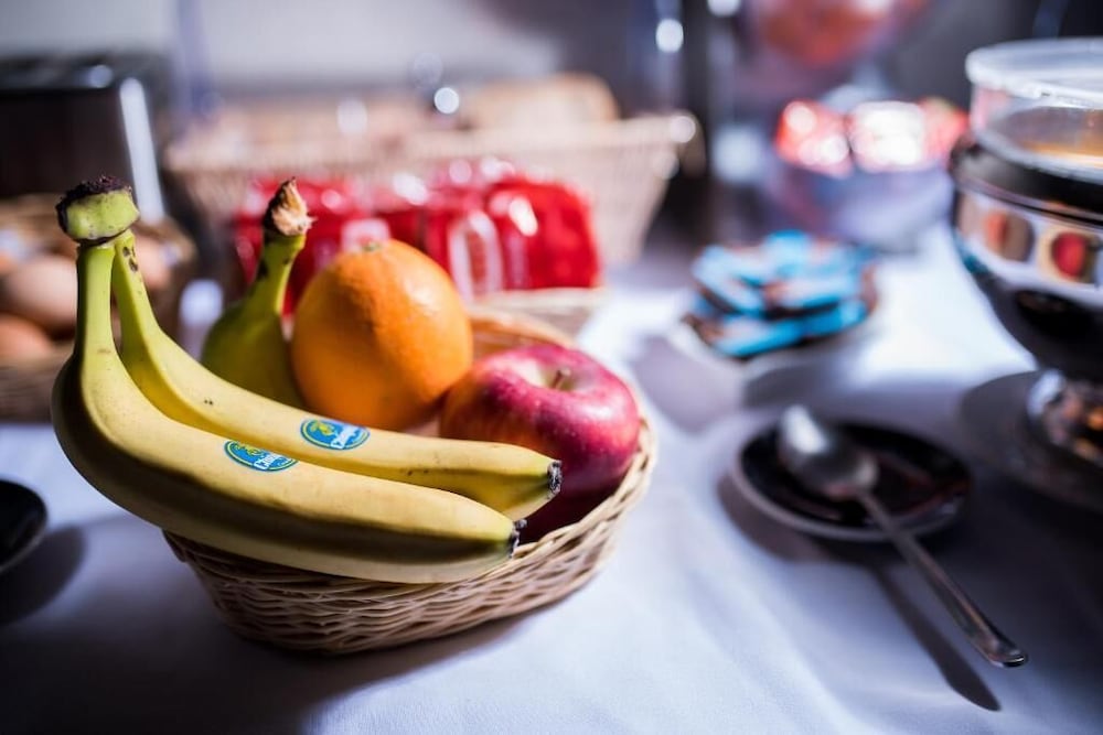 Фото Pines Hotel