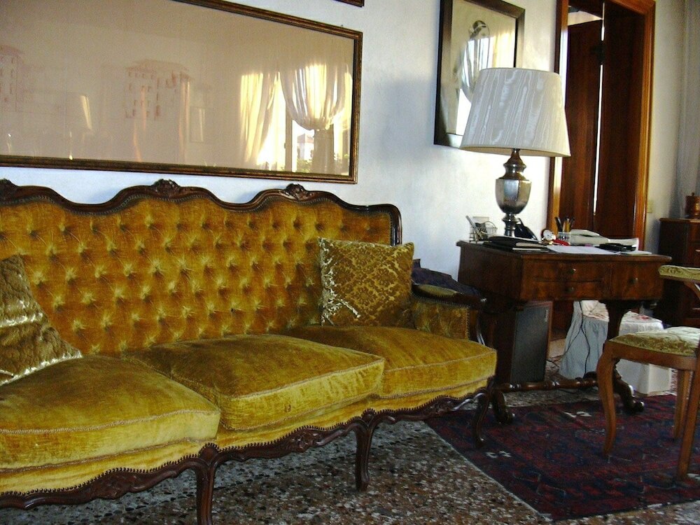 Фото At Home A Palazzo