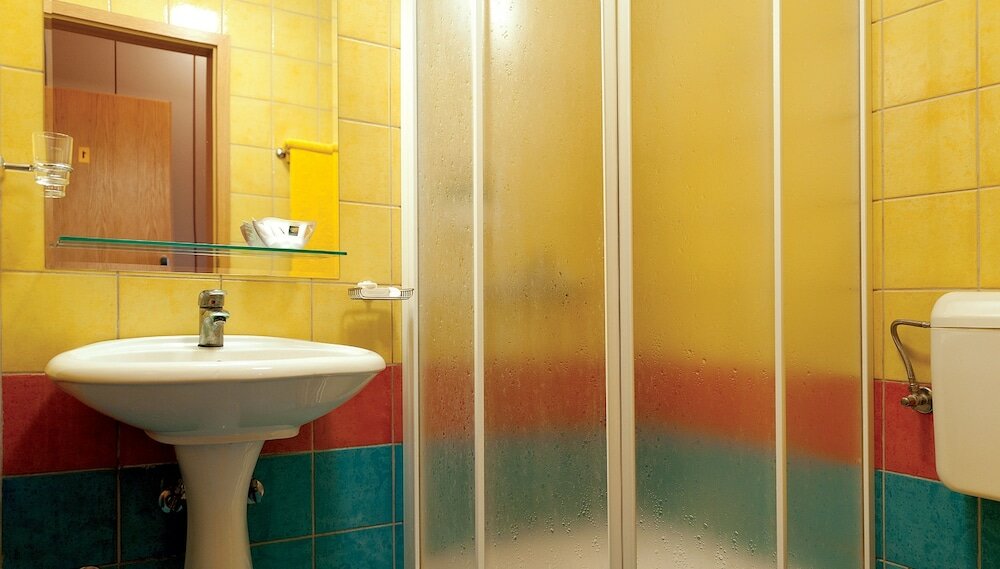 Фото Hotel Leonardo