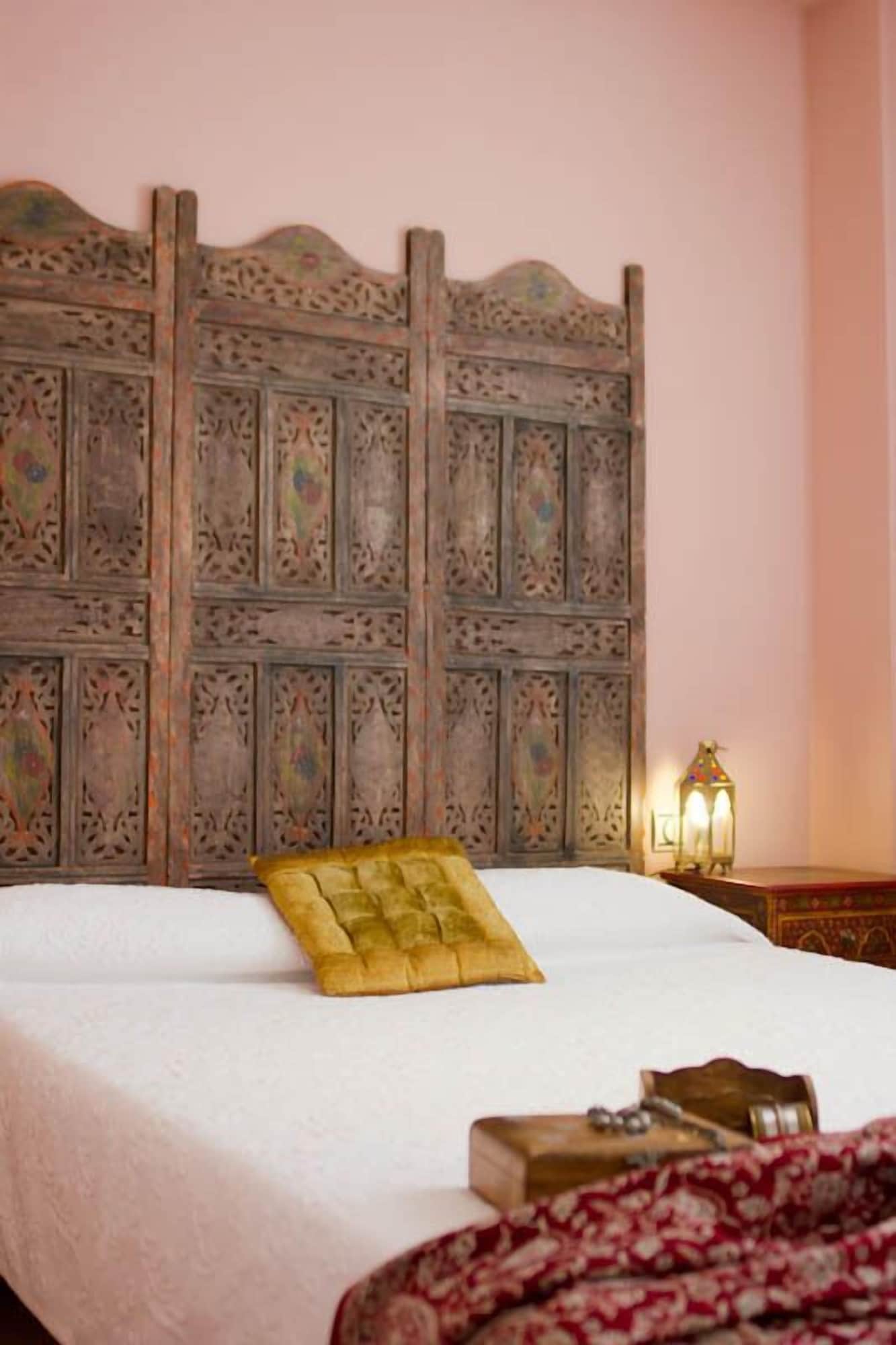 Фото Life Apartments Giralda Suites