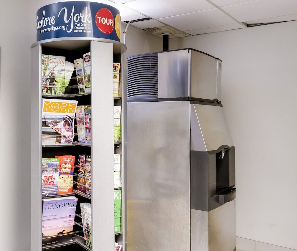 Фото Red Roof Inn York Downtown