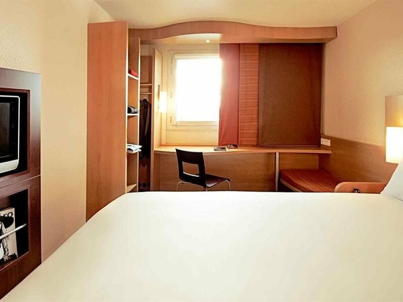 Фото Ibis Bristol Temple Meads Quay