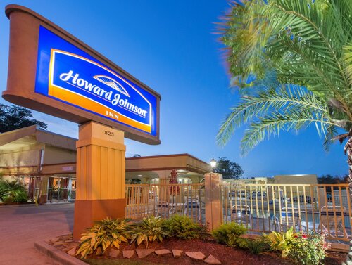 Гостиница Howard Johnson by Wyndham Historic Lake Charles в Лейк-Чарльзе